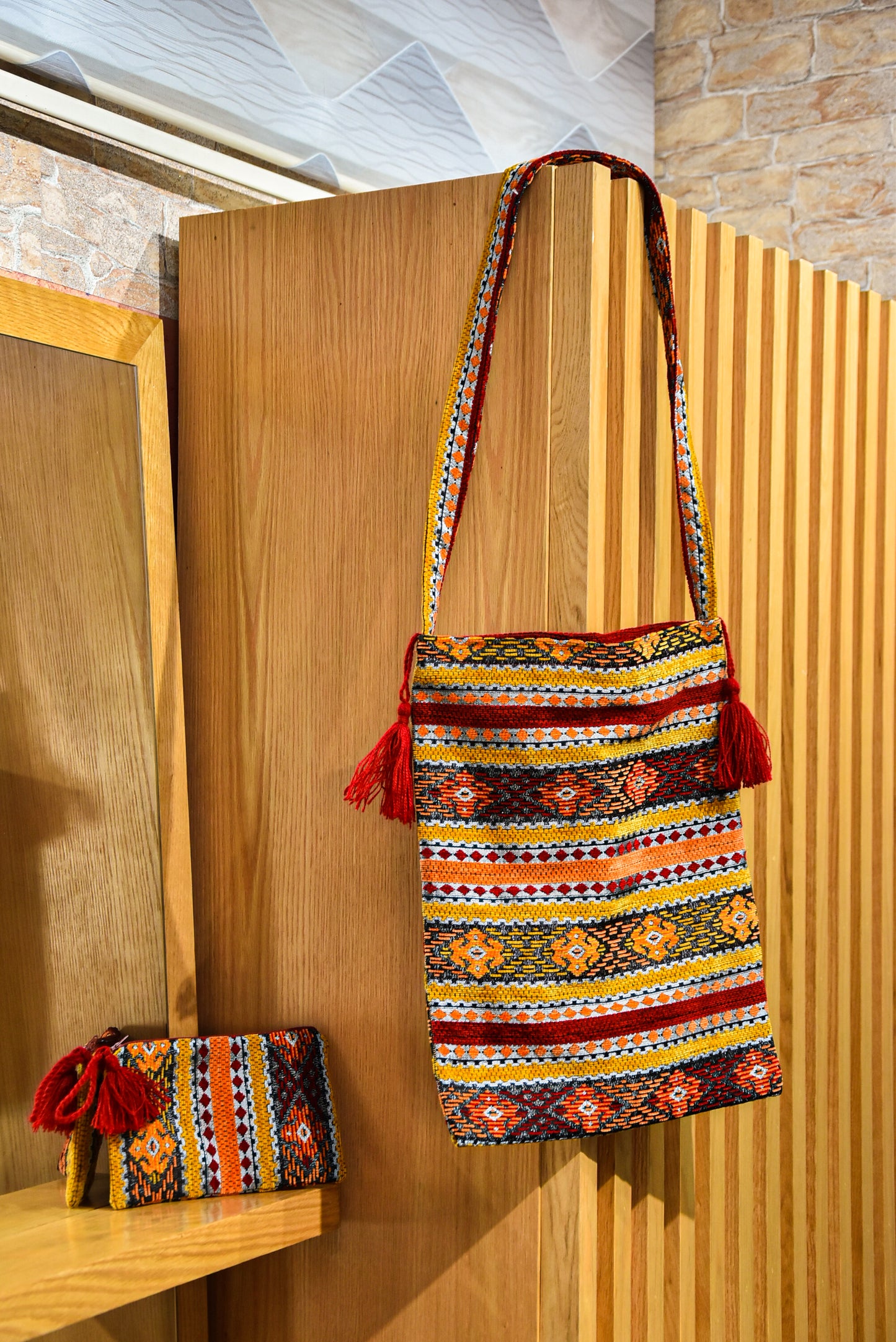 Ensemble sac bandoulière et pochette artisanale – Tissage traditionnel